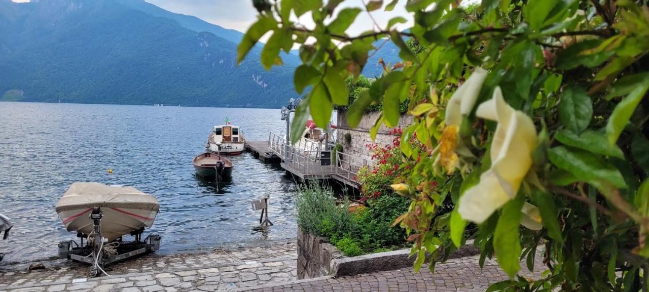 Mandello Riva Granda Apartment Mandello del Lario Bagian luar foto